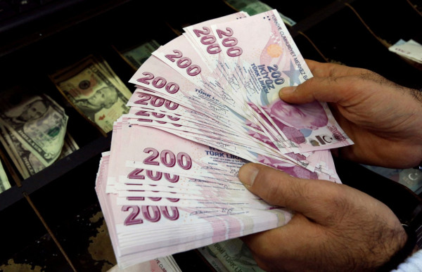 Τουρκία – Συμφωνία με τα Ηνωμένα Αραβικά Εμιράτα για την ανταλλαγή νομισμάτων ύψους 5 δις δολαρίων
