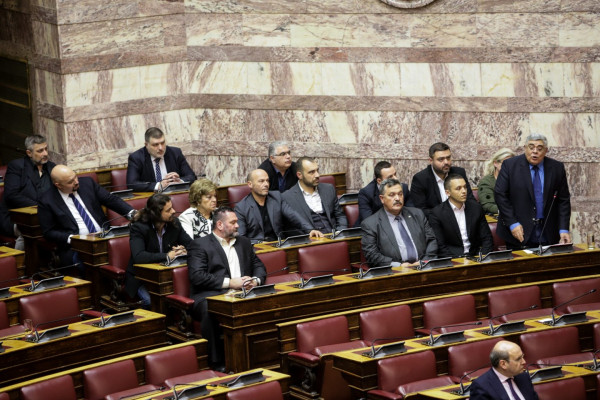 Χρυσή Αυγή – 19 πρώην και νυν μέλη της ζητούν να αποφυλακιστούν