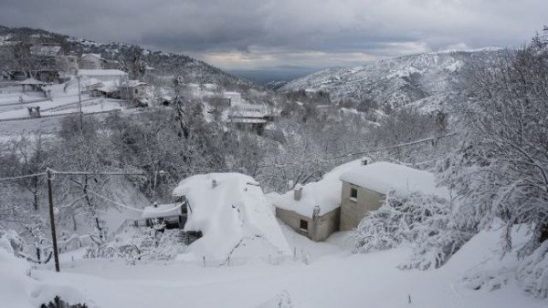 Καιρός – Ήλιος με δόντια – Πού θα πέσει στους -10℃ η θερμοκρασία