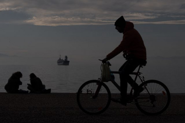 Θεσσαλονίκη – «Ακούγεται όλη νύχτα από τα έγκατα της γης» – Ανήσυχοι οι κάτοικοι με τον μυστήριο ήχο