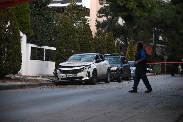 Έκρηξη σε συγκρότημα κατοικιών στη Γλυφάδα – Προκλήθηκαν υλικές ζημιές