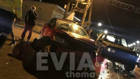 Σοβαρό τροχαίο στη Νέα Αρτάκη - Μετωπική σύγκρουση οχημάτων με δύο τραυματίες
