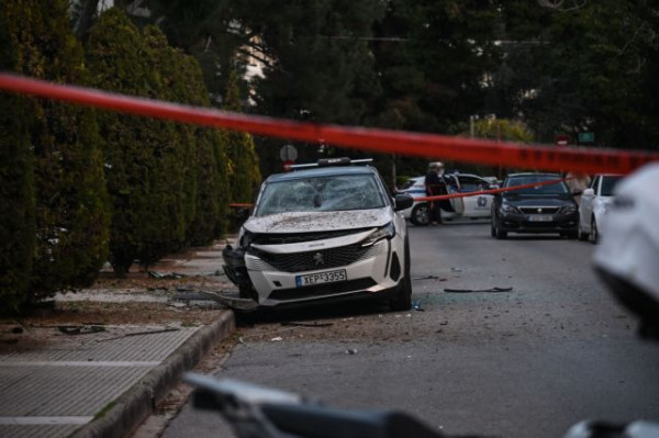 Εκρηξη στη Γλυφάδα – Ποιος ήταν ο στόχος της επίθεσης – «Ήταν σαν να έπεσε αεροπλάνο δίπλα μας»