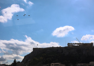 Τα ελληνικά Rafale «έσκισαν» τον ουρανό της Αττικής – Το μήνυμα του πιλότου