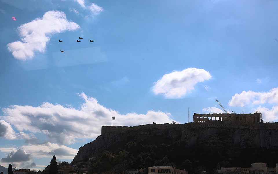 Τα ελληνικά Rafale «έσκισαν» τον ουρανό της Αττικής - Το μήνυμα του πιλότου