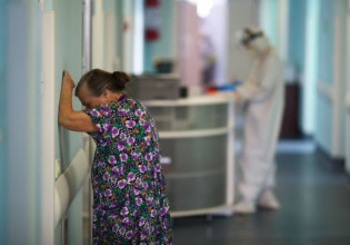 Κοροναϊός: Πρέπει οι αρνητές εμβολίου να πληρώνουν τα έξοδα περίθαλψής τους;