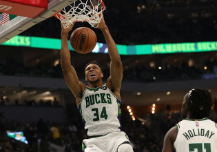 Το σόου του Γιάννη κόντρα στους Νετς