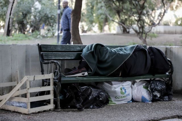 Μεγάλη κινητοποίηση του δήμου Αθηναίων για την προστασία των αστέγων από την κακοκαιρία