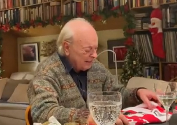 Ατλέτικο Μαδρίτης – Προσκάλεσε στο γήπεδο τον παππού που έγινε viral