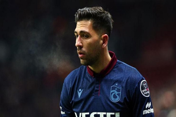 «Θετικός στον κοροναϊό ο Μπακασέτας»