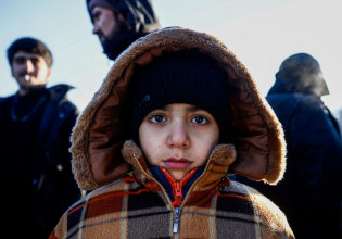 Λευκορωσία – Εκατοντάδες παραμένουν οι αποκλεισμένοι μετανάστες στα σύνορα με την Πολωνία