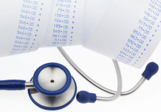 Υπερβολική επιβάρυνση των ελληνικών οικογενειών από δαπάνες υγείας