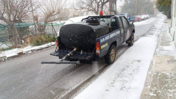 Βόλος: Σφοδρή χιονόπτωση σε Σποράδες και Πήλιο