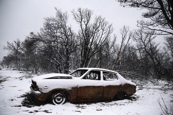 Κακοκαιρία «Ελπίδα»: «Ήχησε» το 112 σε Αττική, Εύβοια, Κυκλάδες και Βοιωτία – Προειδοποίηση για επικίνδυνες χιονοπτώσεις