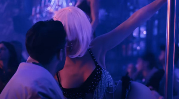 Κωνσταντίνος Αργυρός – Η Ελένη Φουρέιρα πρωταγωνιστεί στο νέο του μουσικό βίντεο