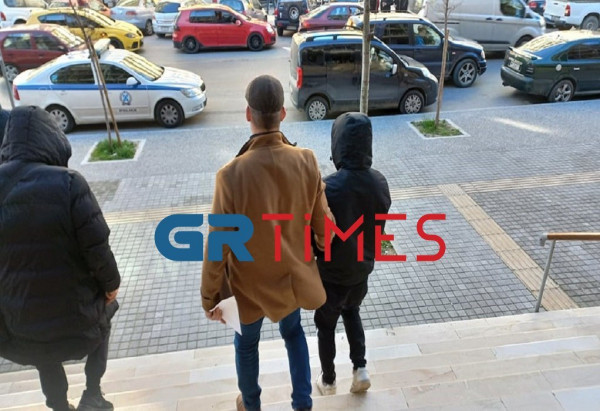 Θεσσαλονίκη – Ελεύθερος με όρους ο 16χρονος που καταγγέλθηκε από 17χρονη ότι τη βίασε