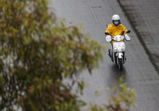 Κακοκαιρία «Ελπίδα»: Απαγόρευση εργασιών σε εξωτερικούς χώρους ζητάει το ΠΑΜΕ