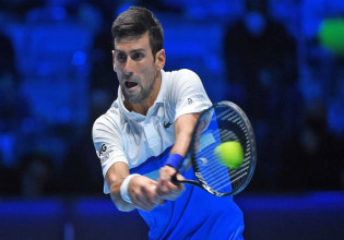 Οπαδοί Τζόκοβιτς – «Αφήστε τον να φύγει, δεν είναι εγκληματίας αλλά ήρωας του τένις»