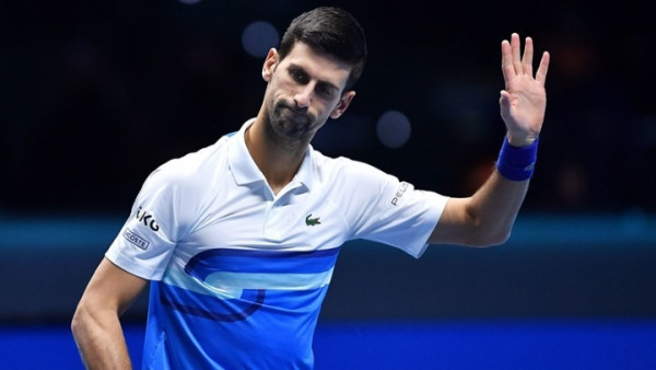 Υπόθεση Τζόκοβιτς – «Στο χέρι του υπουργού Μετανάστευσης ο Σέρβος»