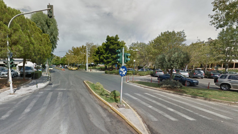 Βουλιαγμένη – Φορτηγό παρέσυρε και σκότωσε πεζή που περνούσε το δρόμο