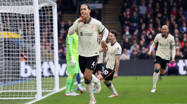 Αγχώθηκε αλλά νίκησε η Λίβερπουλ (1-3) – Απώλεια για την Άρσεναλ (0-0, vids)