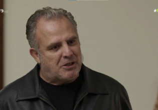 Η Γη της Ελιάς – Έξαλλος ο Στάθης, απαιτεί να μάθει που βρίσκεται η Βασιλική