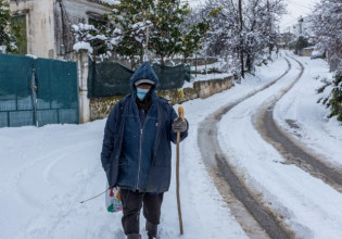 «Ελπίδα»: Αναστέλλονται οι εμβολιασμοί σε Αττική και Εύβοια – Πώς θα κινηθούν τα ΜΜΜ