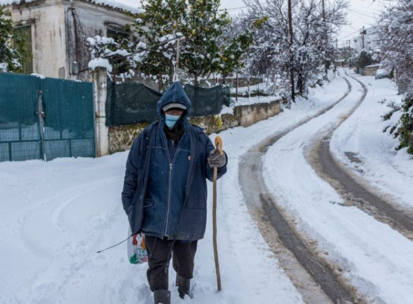 «Ελπίδα»: Αναστέλλονται οι εμβολιασμοί σε Αττική και Εύβοια – Πώς θα κινηθούν τα ΜΜΜ