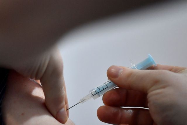 Κοροναϊός - Ανοίγει η πλατφόρμα για τέταρτη δόση εμβολίου στους ανοσοκατασταλμένους