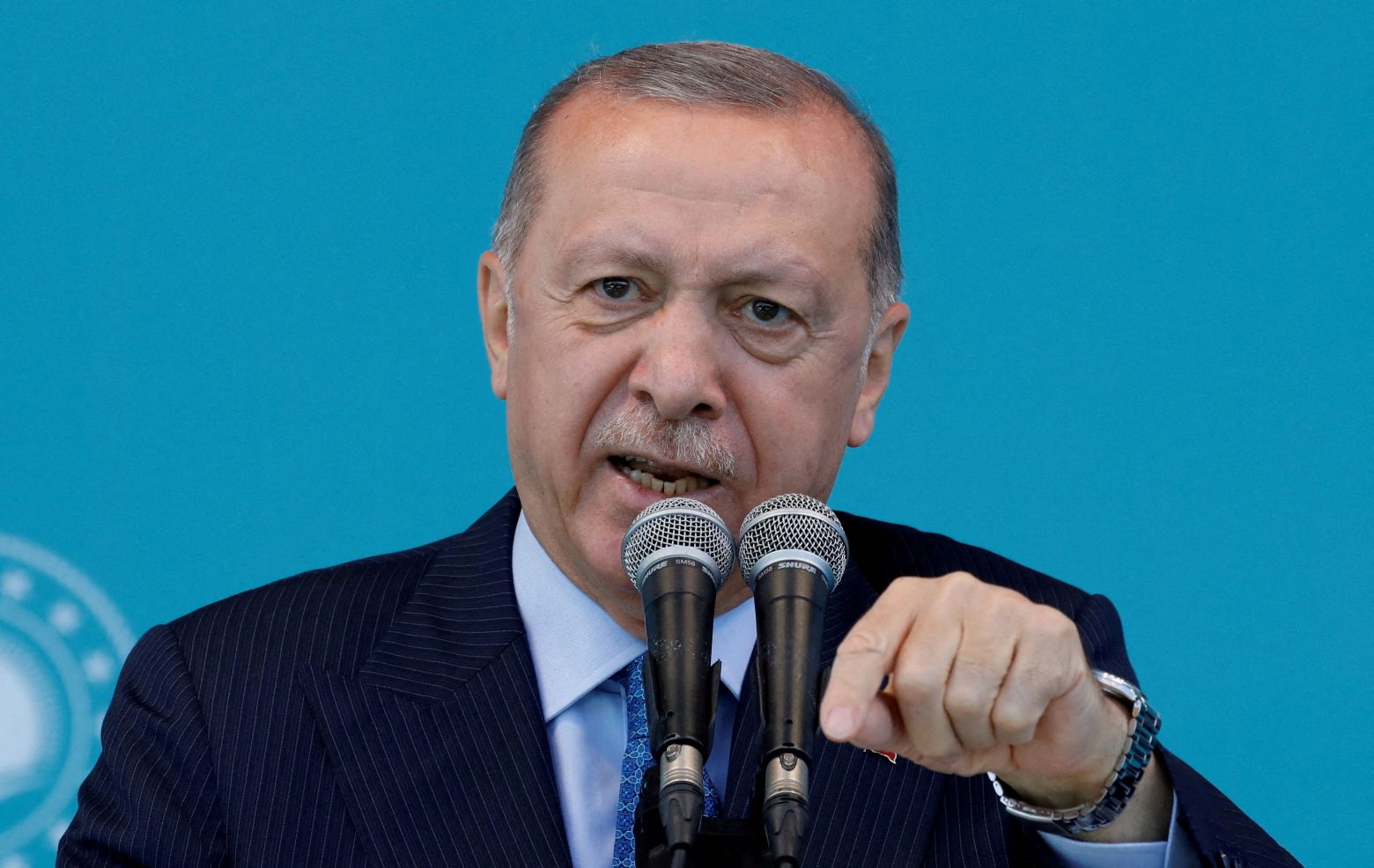 Ερντογάν - Ποιοι είναι οι «λευκοί Τούρκοι» με τους οποίους εξεμάνη