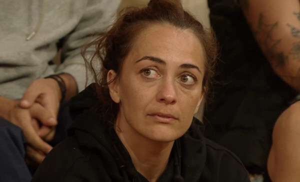 Η Φάρμα – Αιχμές της Αθανασίας για τον Γρηγόρη – «Πρέπει να παλέψεις για να κρατήσεις τέτοια γκόμενα»