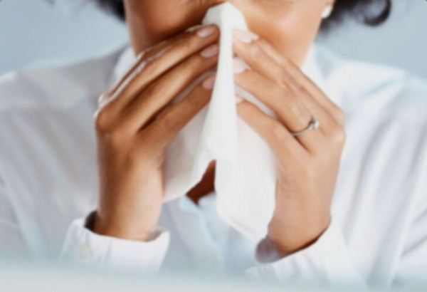 Αυξάνονται οι αναπνευστικές ιώσεις – Απίθανη η περίπτωση συνδημίας