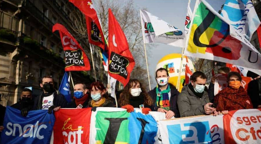 Γαλλία - Μαζικές διαδηλώσεις εκπαιδευτικών κατά της κυβερνητικής στρατηγικής για την Covid-19
