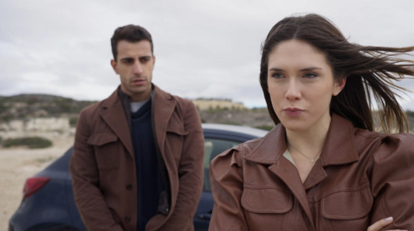 Η Γη της Ελιάς – Η εμμονή του Αλέξη με τη Μυρτάλη αρχίζει να τον οδηγεί σε επικίνδυνα μονοπάτια