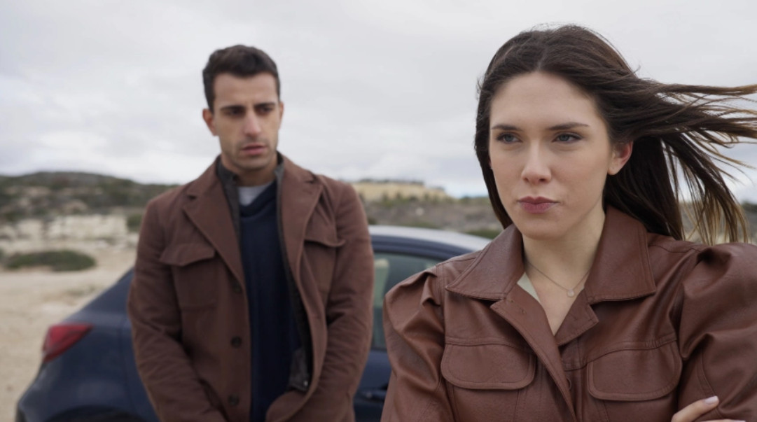 Η Γη της Ελιάς – Η εμμονή του Αλέξη με τη Μυρτάλη αρχίζει να τον οδηγεί σε επικίνδυνα μονοπάτια