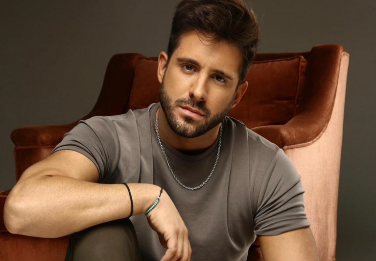 Γιώργος Λιβάνης – Ανακοίνωσε ότι βρέθηκε θετικός στον κοροναϊό