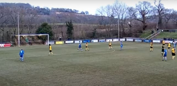 Το γκολ της χρονιάς μπήκε σε τοπικό: Η βολίδα από τα 35 μέτρα που «τρέλανε» τους πάντες! (vid)