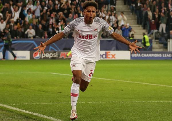 Η Ντόρτμουντ «έκλεισε» τον Αντεγέμι