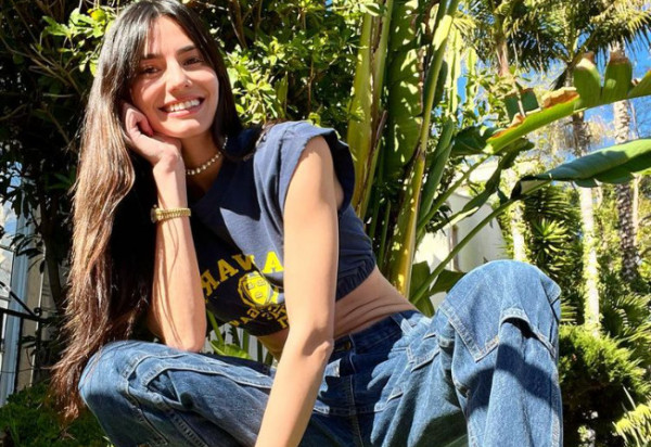 Ηλιάνα Παπαγεωργίου: Ποζάρει στην κουζίνα της με το μποξεράκι και αναστατώνει το Instagram