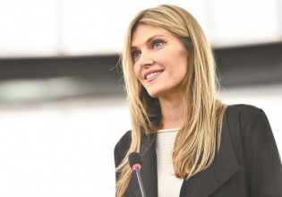 Εύα Καϊλή – «Και σε ποια δεν έχει συμβεί κακοποιητική συμπεριφορά;»