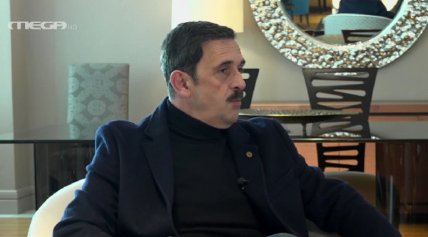 Λεωνίδας Κακούρης – «Αν πιαστείς στα δίχτυα της κατάθλιψης, δεν μπορείς να βγεις»