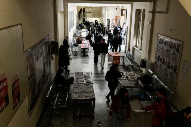 Το μήνυμα της κυβέρνησης για τις καταλήψεις στα ΑΕΙ – Τι θα γίνει με την άδεια ειδικού σκοπού σε γονείς μαθητών που νοσούν