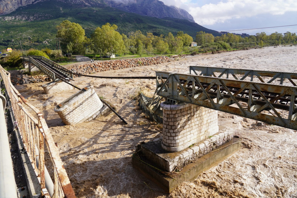Ο Δήμος Ναυπακτίας ζητά την επίσπευση των εργασιών αποκατάστασης της Γέφυρας του Ευήνου