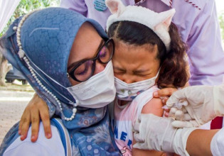 Όμικρον – Ρεκόρ εισαγωγών παιδιών με covid σε πολλές χώρες – Η αγωνία των ειδικών για το αποτύπωμά της μετά την νοσηλεία