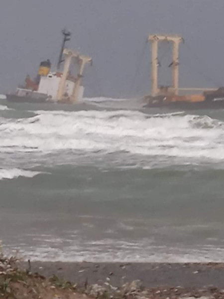 Κρήτη - Κόλπος Κισσάμου: Eγκαταλείφθηκε από το πλήρωμα φορτηγό πλοίο