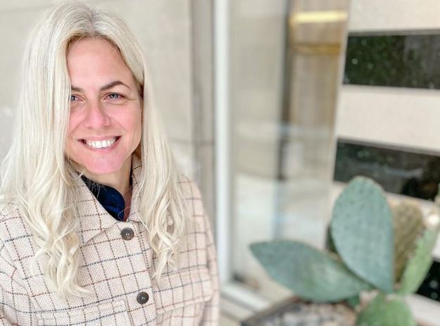 Η Χριστίνα Κοντοβά και η μικρή Ada έφτιαξαν τον πρώτο τους χιονάνθρωπο