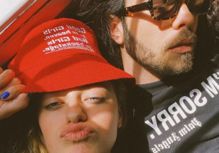 Άγγελος Λάτσιος και Γαία Μερκούρη στα χιονισμένα Άχλα – Υπέροχες φωτογραφίες