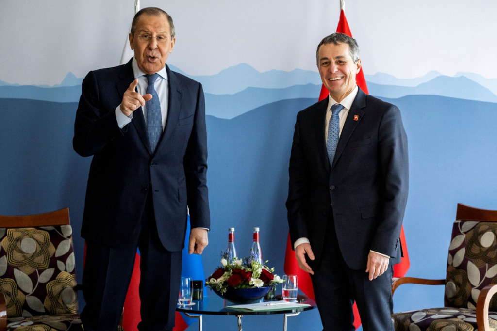 Λαβρόφ: Η Μόσχα περιμένει τις γραπτές απαντήσεις της Ουάσινγκτον στις ρωσικές προτάσεις