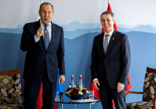 Λαβρόφ: Η Μόσχα περιμένει τις γραπτές απαντήσεις της Ουάσινγκτον στις ρωσικές προτάσεις