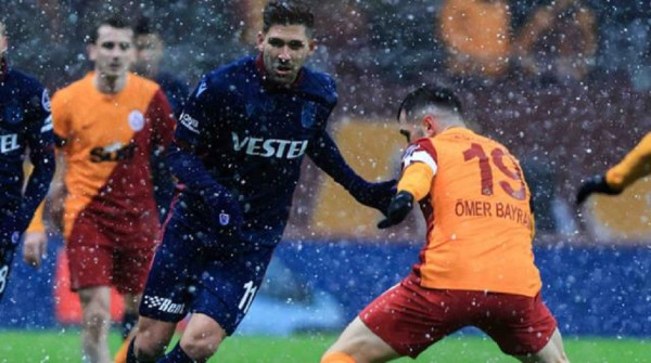 Τεράστια ανατροπή για την Τράμπζονσπορ κόντρα στη Γαλατά – Σκόραρε ο Μπακασέτας (1-2)